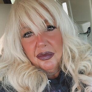 Meet your Posher, Bonnie